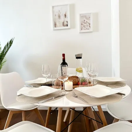 Mystay: Zentral I Design I Prime I Gaeste Wc Lejlighed